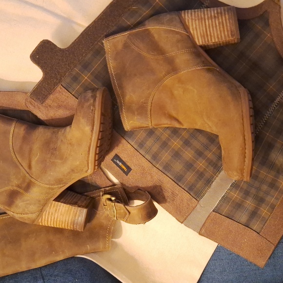 TIMBERLAND 2 in 1 tall boots and short booties!! - Picture 12 of 15